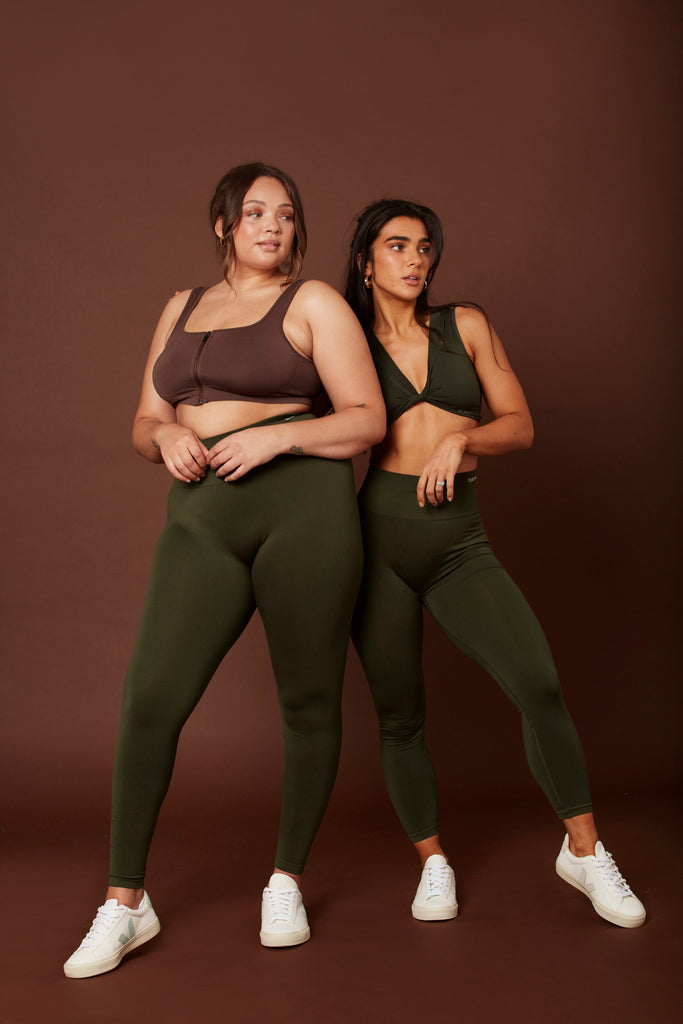  YiZYiF Women's Shiny Satin Glossy High Waist Sport Fitness  Training Yoga Pants Solid Tights Legging Black A Medium : Clothing, Shoes &  Jewelry